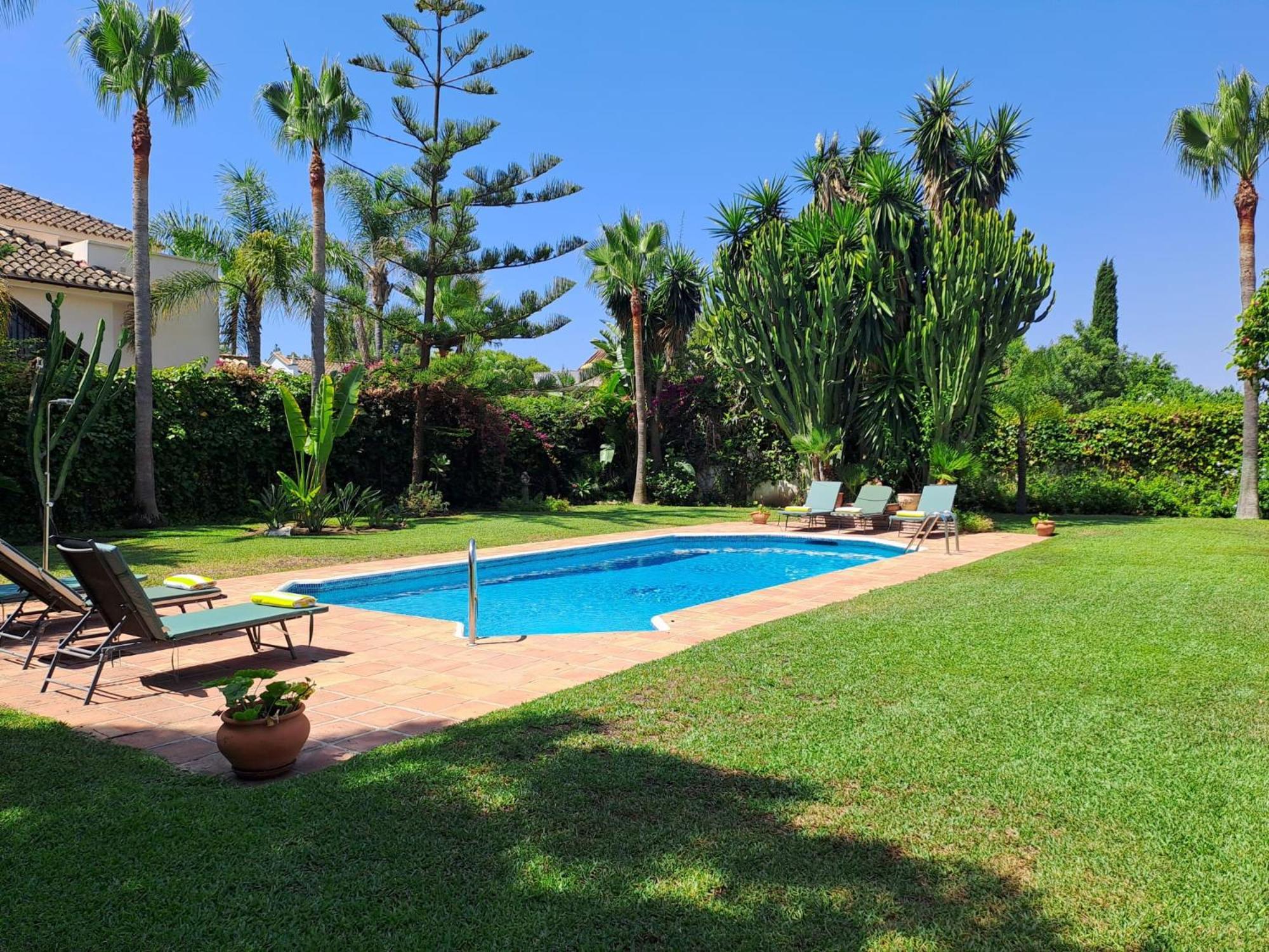 Noctua Pool And 013 Villa *