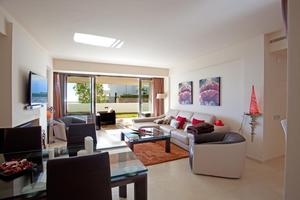 Alanda Los Flamingos Apartamento Estepona