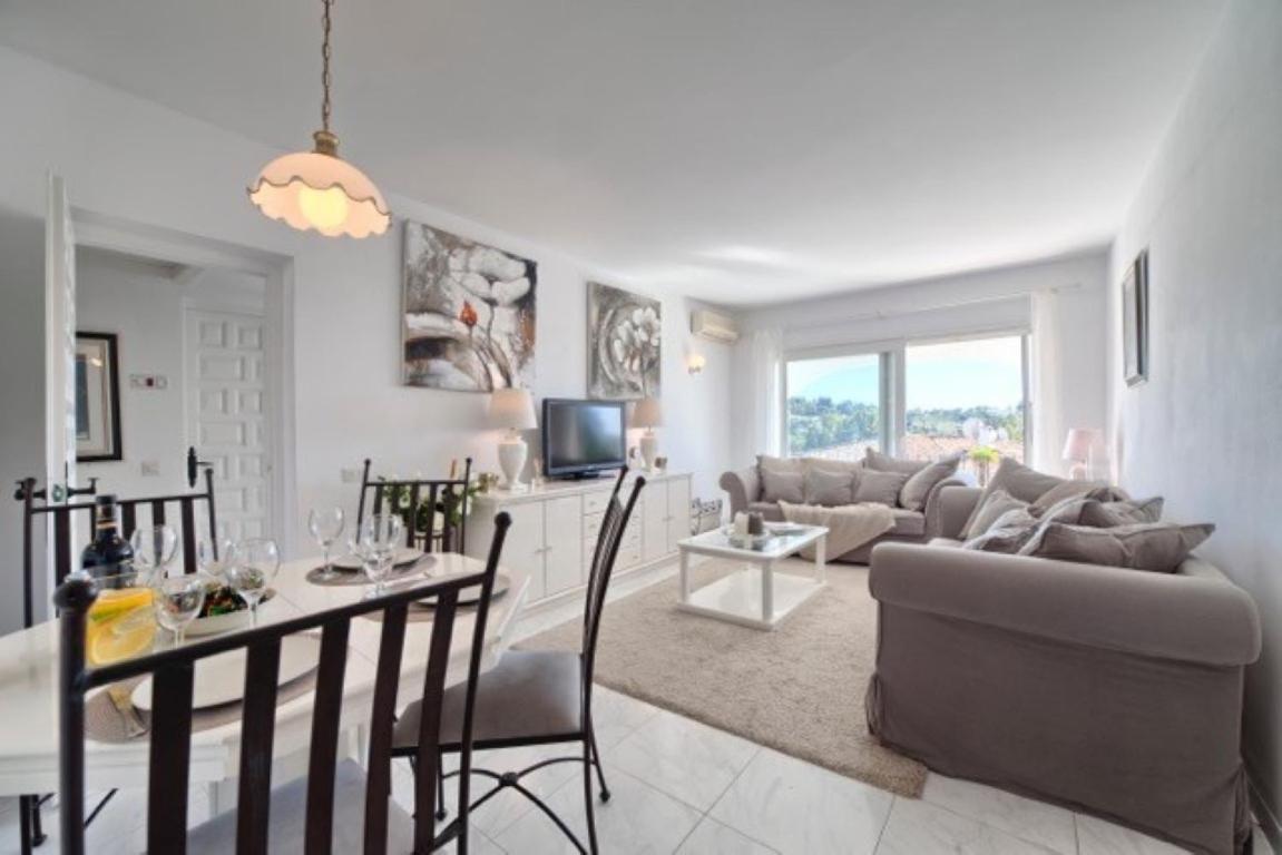Apartment Pueblo Cortes Del Golf Estepona