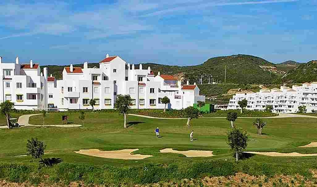 Ona Valle Golf & 4*