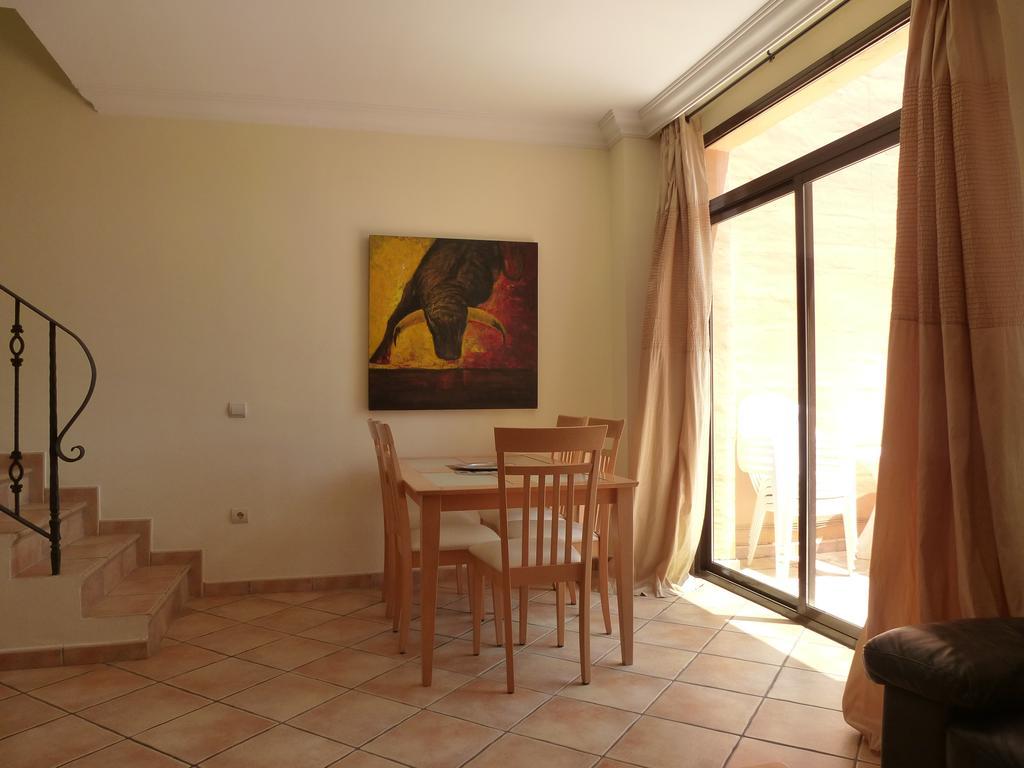 Apartment El Paraiso Beach Side