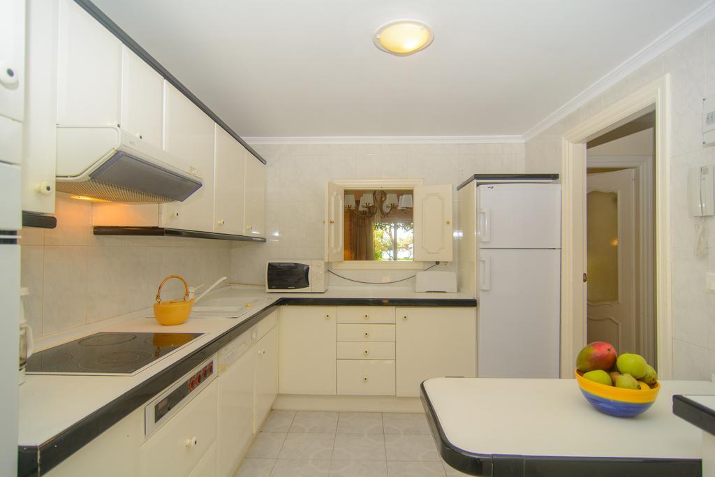 First Line Townhouse Venalmar * Estepona