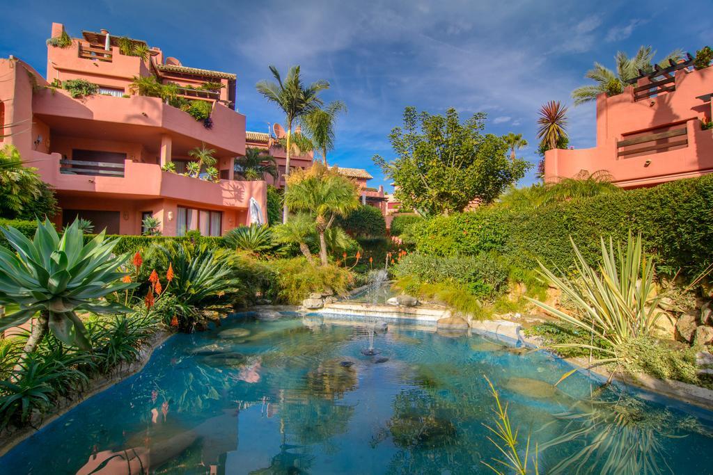 First Line Menara Beach Estepona