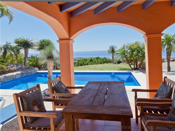 Villa Hoja Estepona