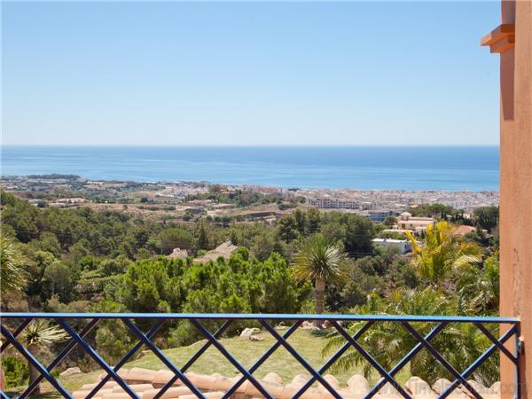 Villa Hoja