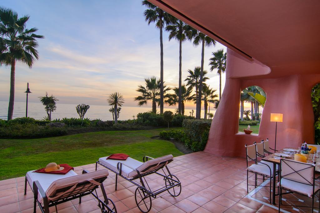 First Line Menara Beach Estepona