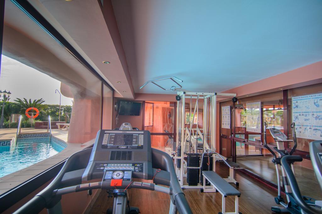 First Line Menara Beach Apartment Estepona