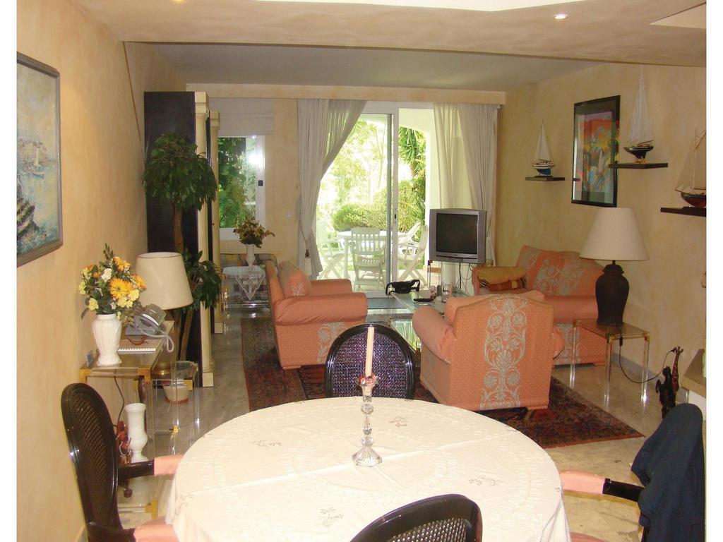 Villas * Estepona
