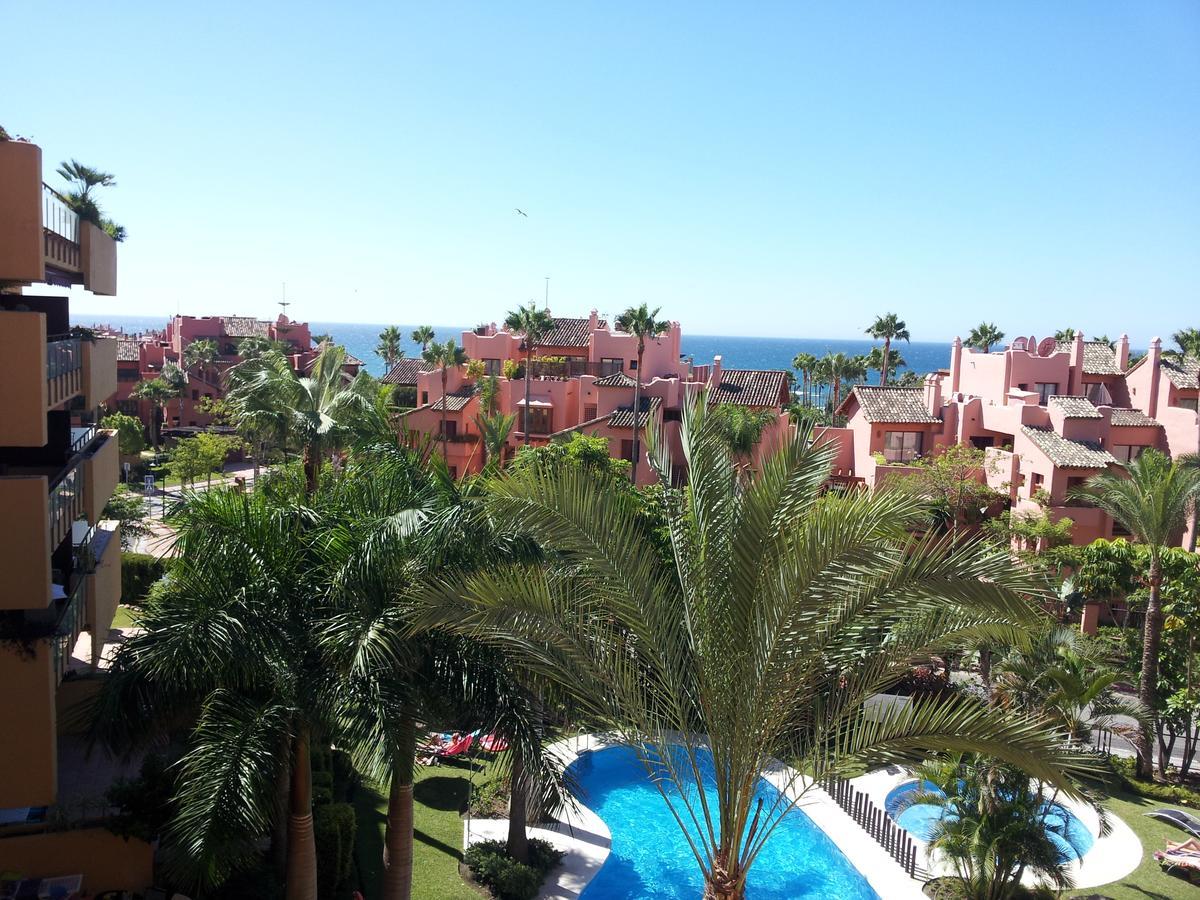 Salinas Apartment Estepona