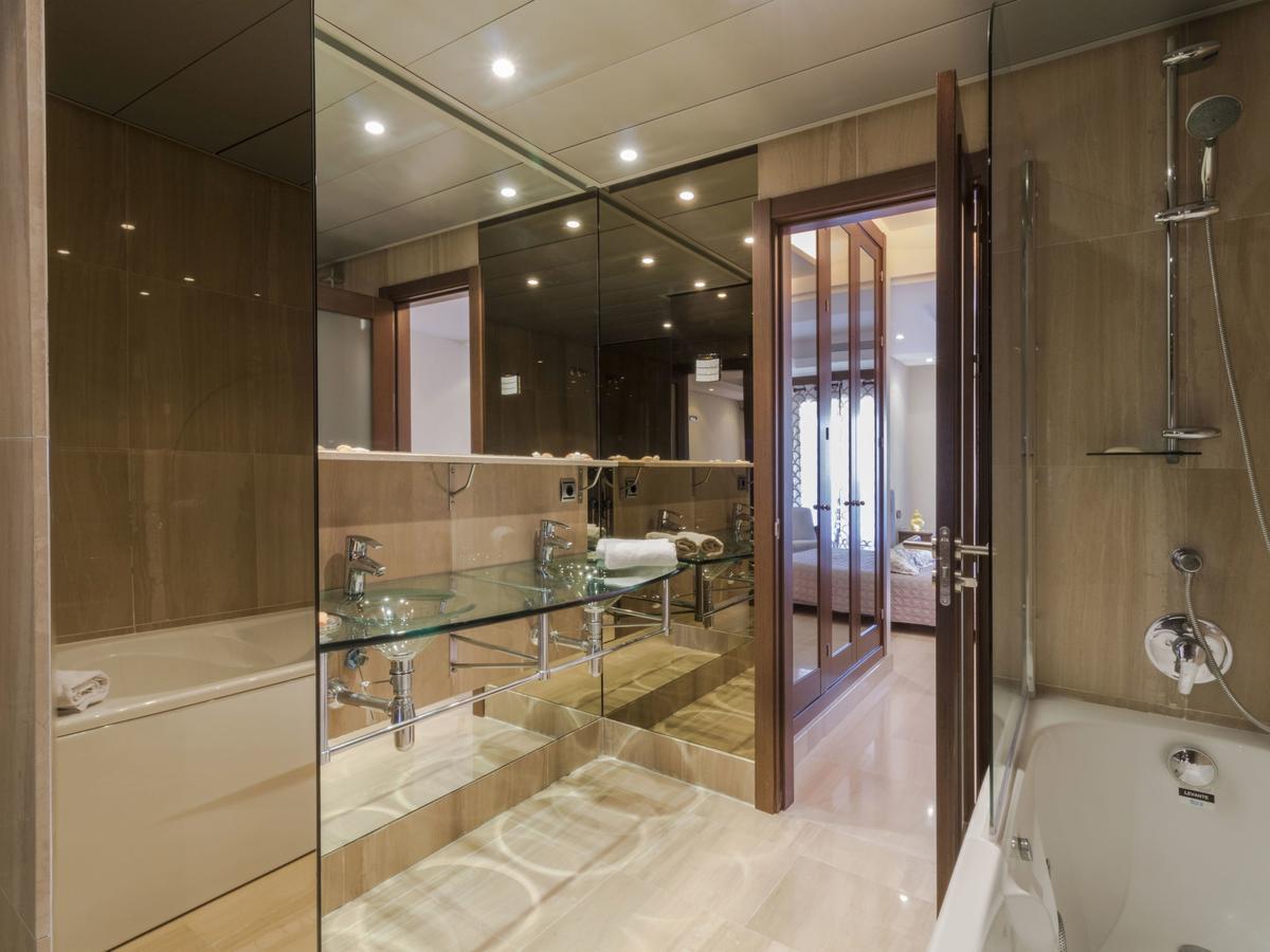 Bahia De La Plata By Interhome * Estepona