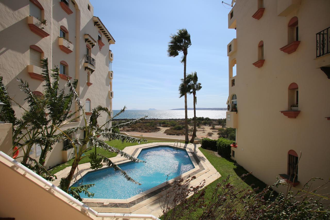 Apartamento Marina Bay Playa Del Cristo Estepona