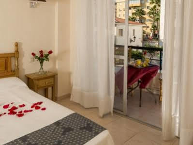 Hotel Ciudad Estepona 3*