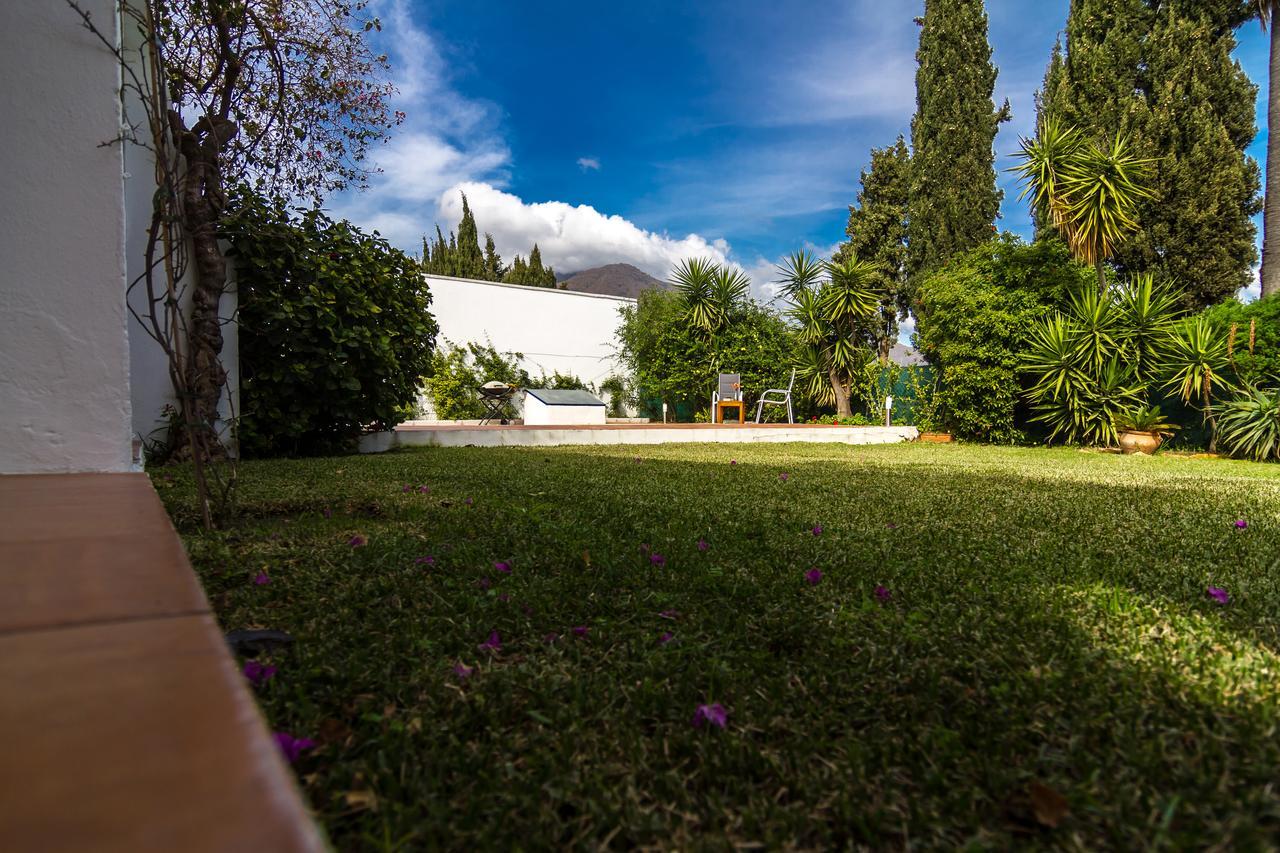 Villa Mika Private Pool - Barbecue - Wifi Estepona