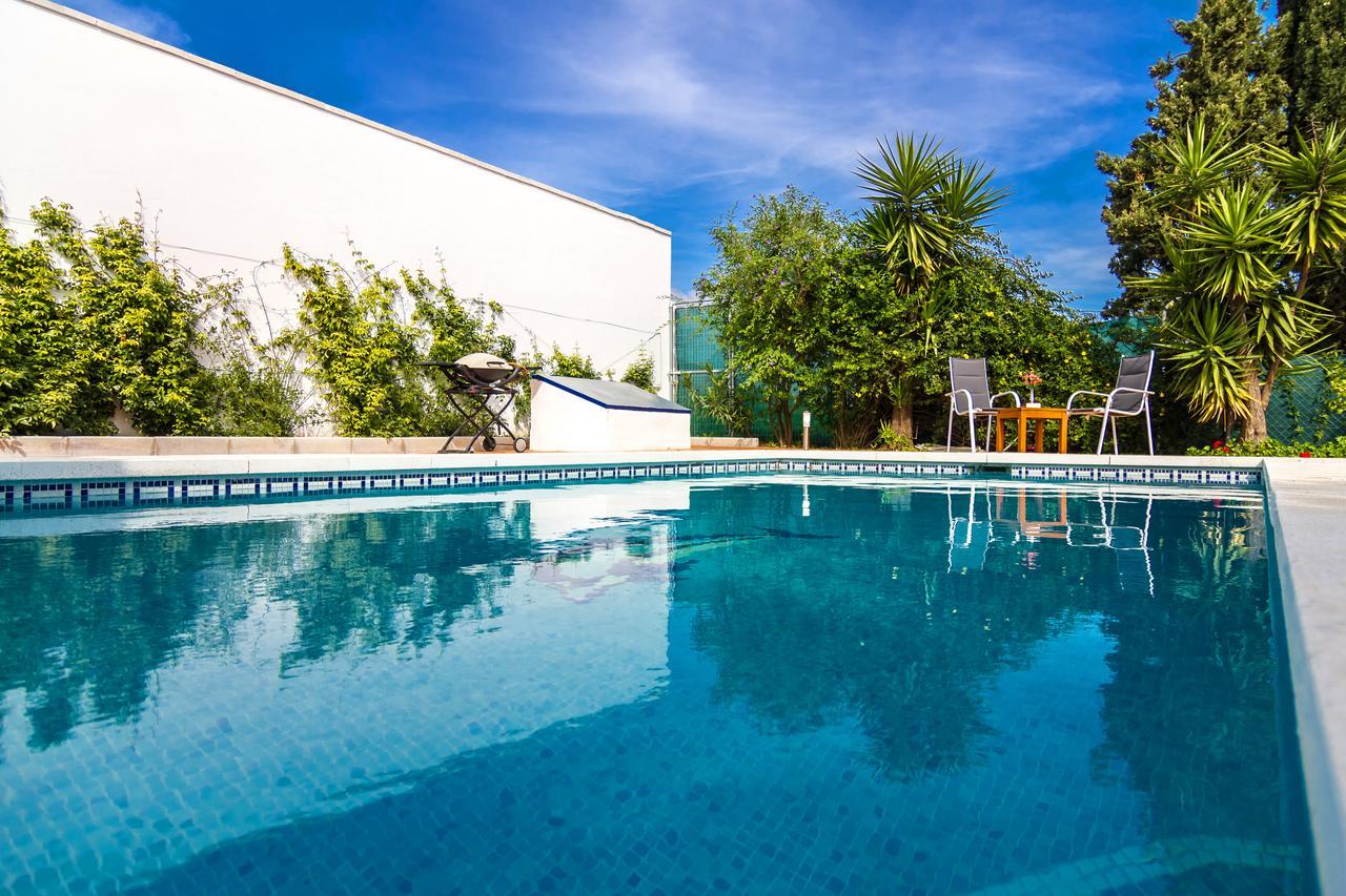 Mika Private Pool - Barbecue - Wifi Villa *