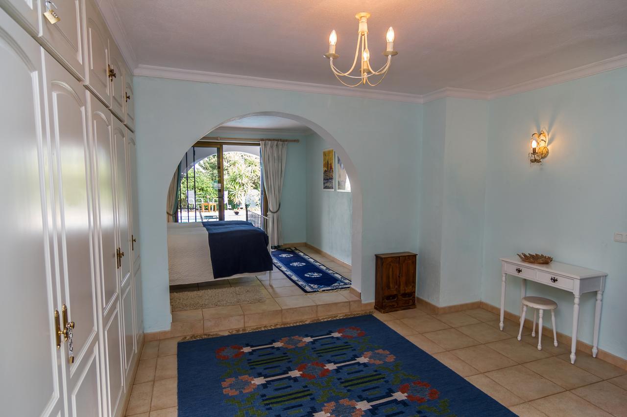 Villa Mika Private Pool - Barbecue - Wifi Estepona