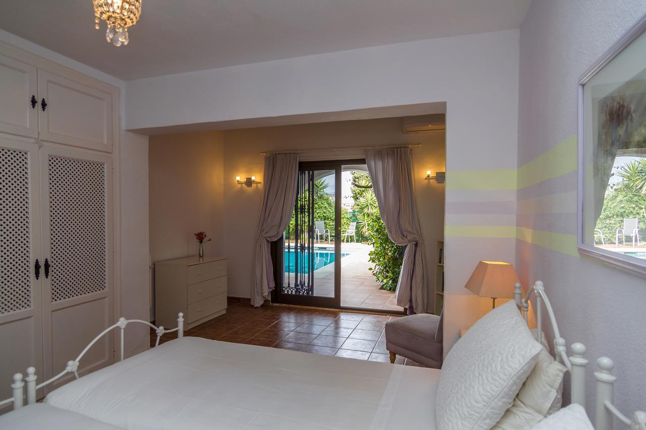 Mika Private Pool - Barbecue - Wifi Villa *