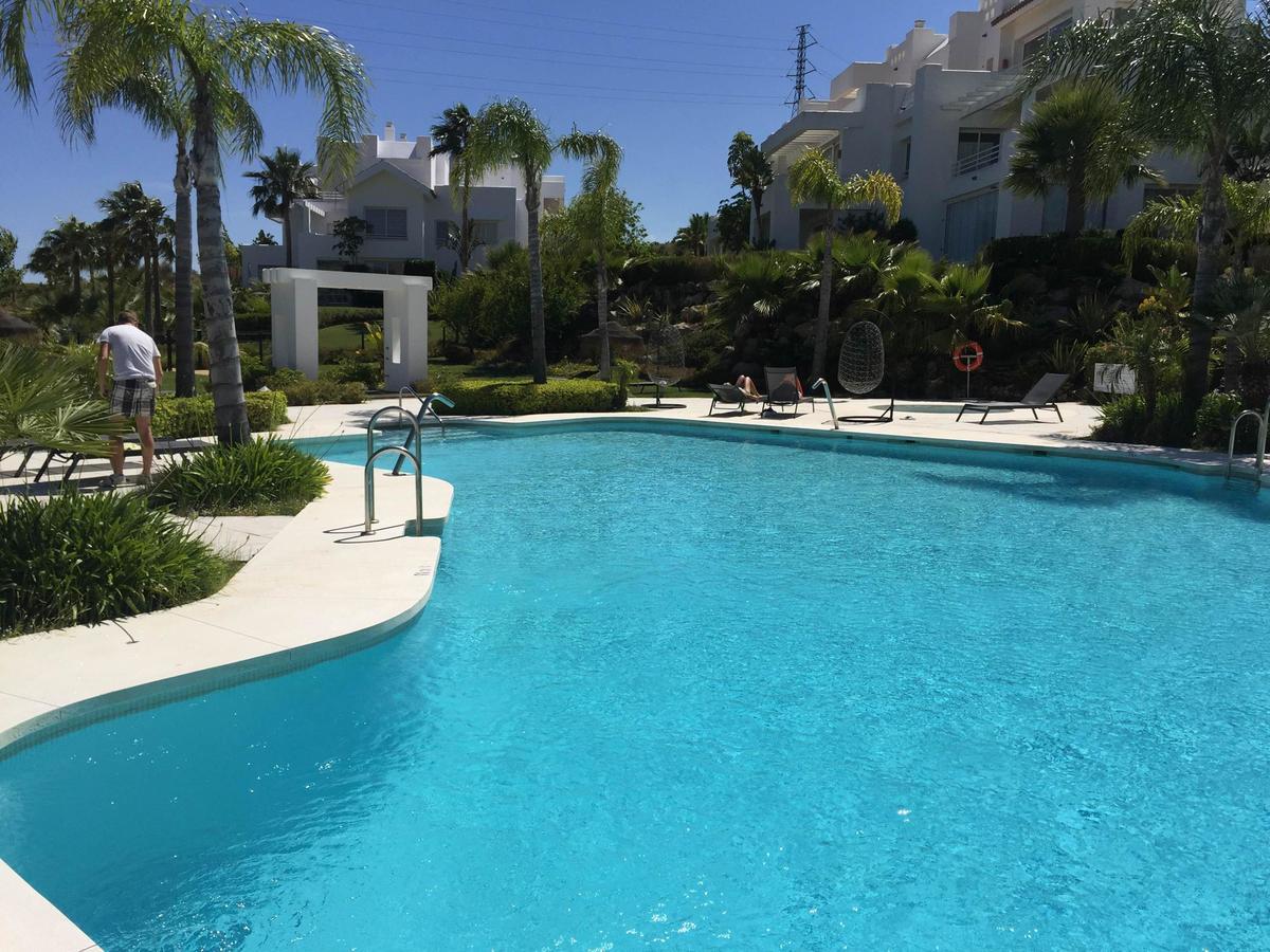 Alcazaba Hills Apartment Estepona