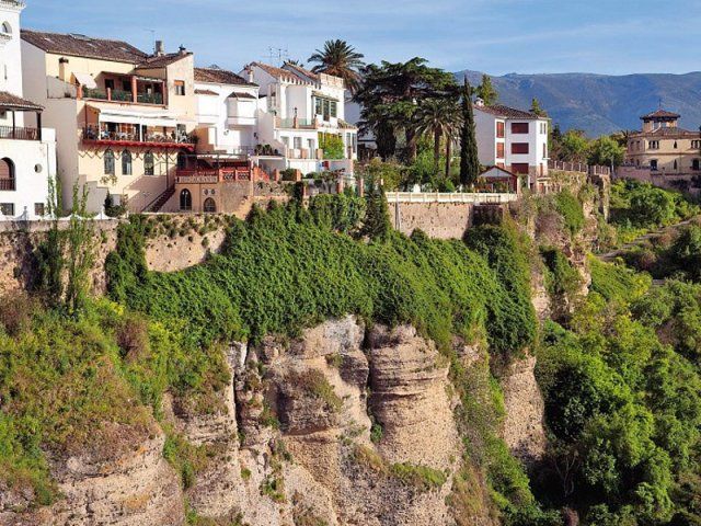 Pierre & Aparthotel Estepona