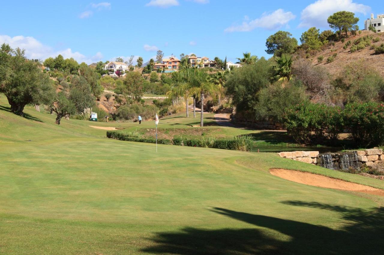 Del Golf Hills * Estepona