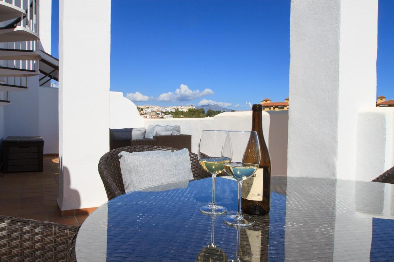 Del Golf Hills Apartment Estepona