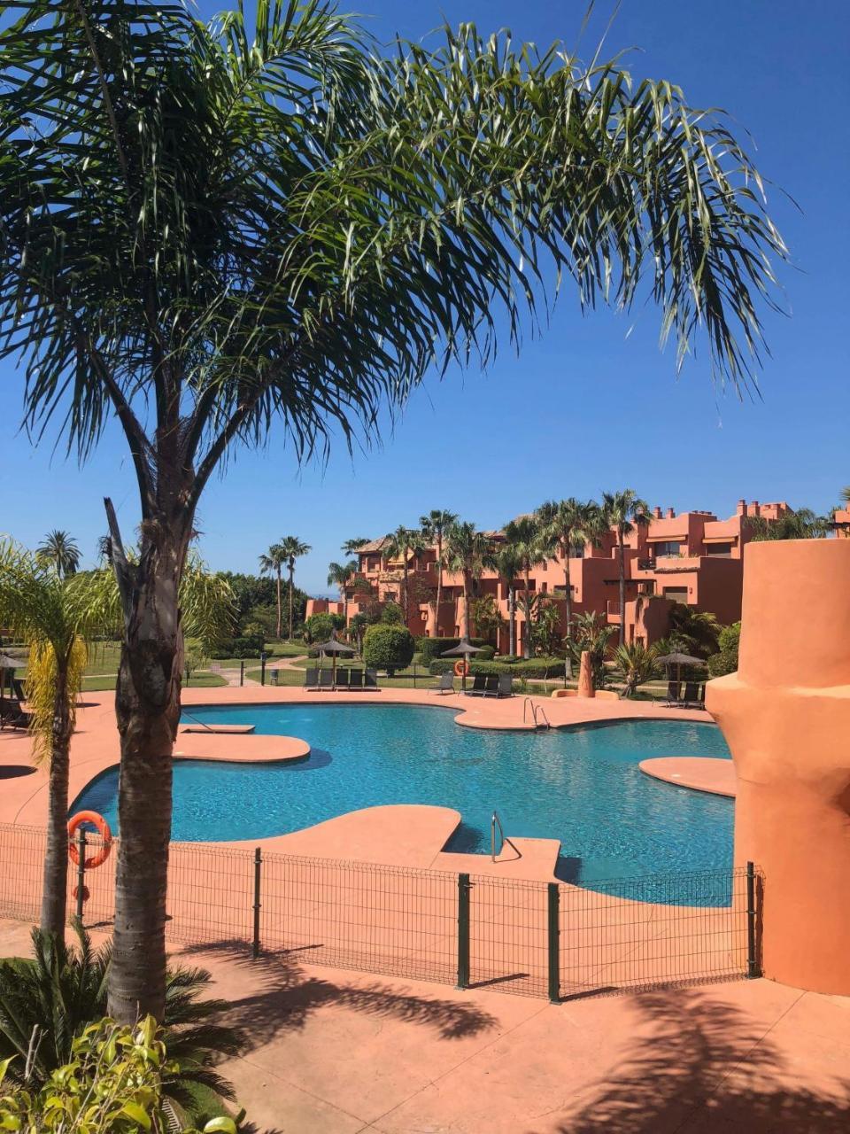 2256-stunning Groundfloor In Luxury Complex! * Estepona