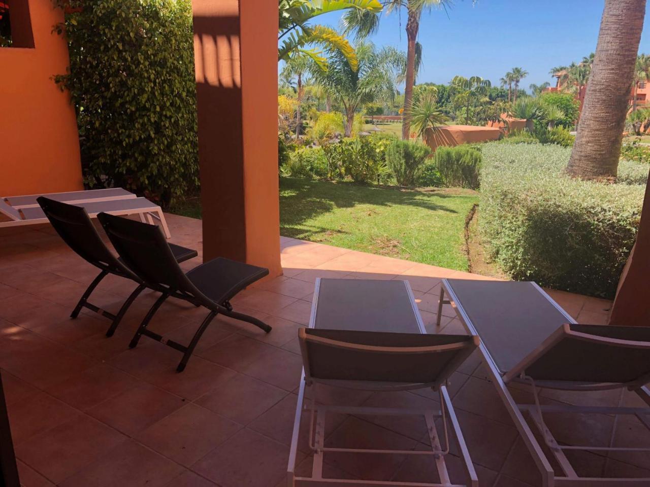 Apartment 2256-stunning Groundfloor In Luxury Complex! *