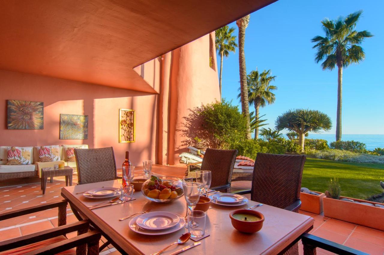 First Line Menara Beach Estepona