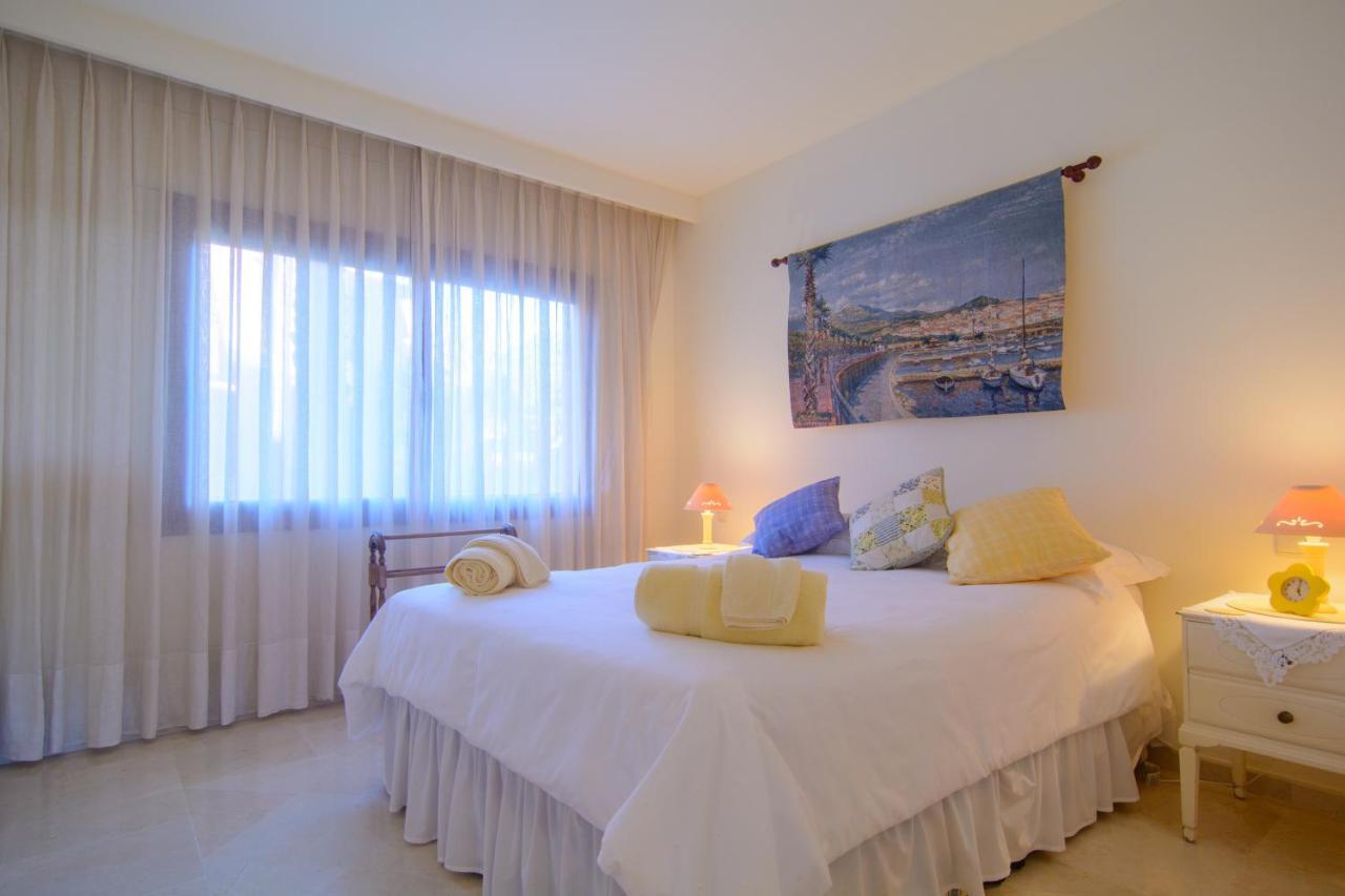 First Line Menara Beach Estepona
