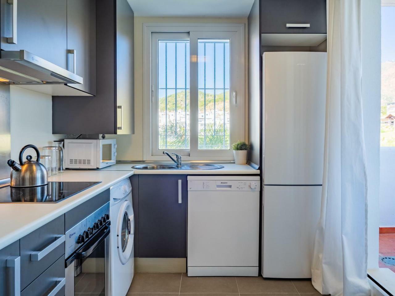 2275-superb New On Valle Romano, Golf View