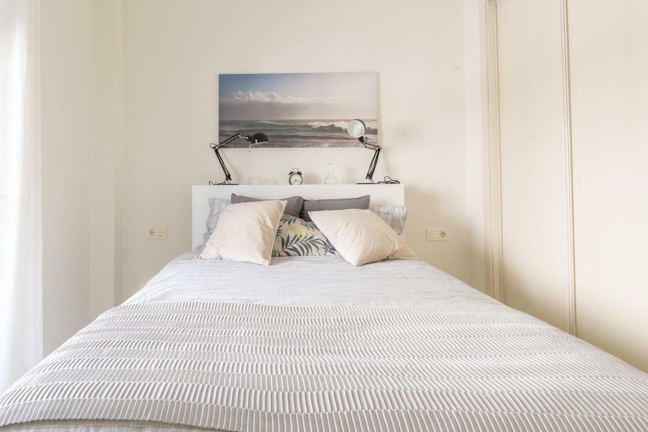 2266-amazing Newly Furnished Apt,on Golf, Sea View Apartment