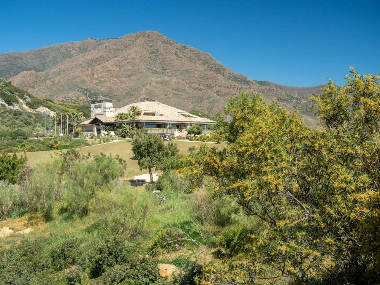2275-superb New On Valle Romano, Golf View *