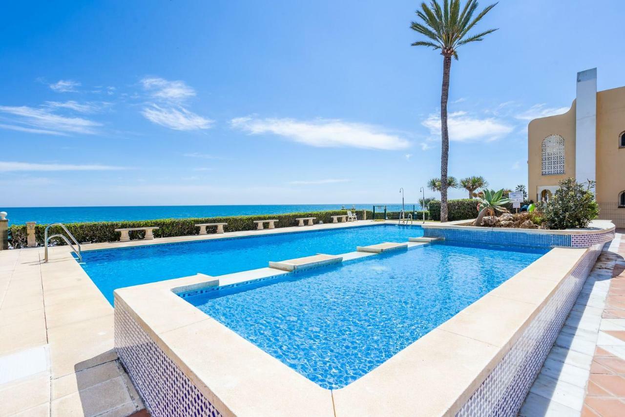 View Playa Del Moral Estepona