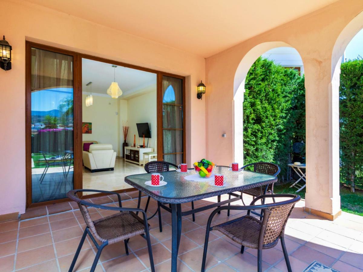 Holiday Resina Golf * Estepona