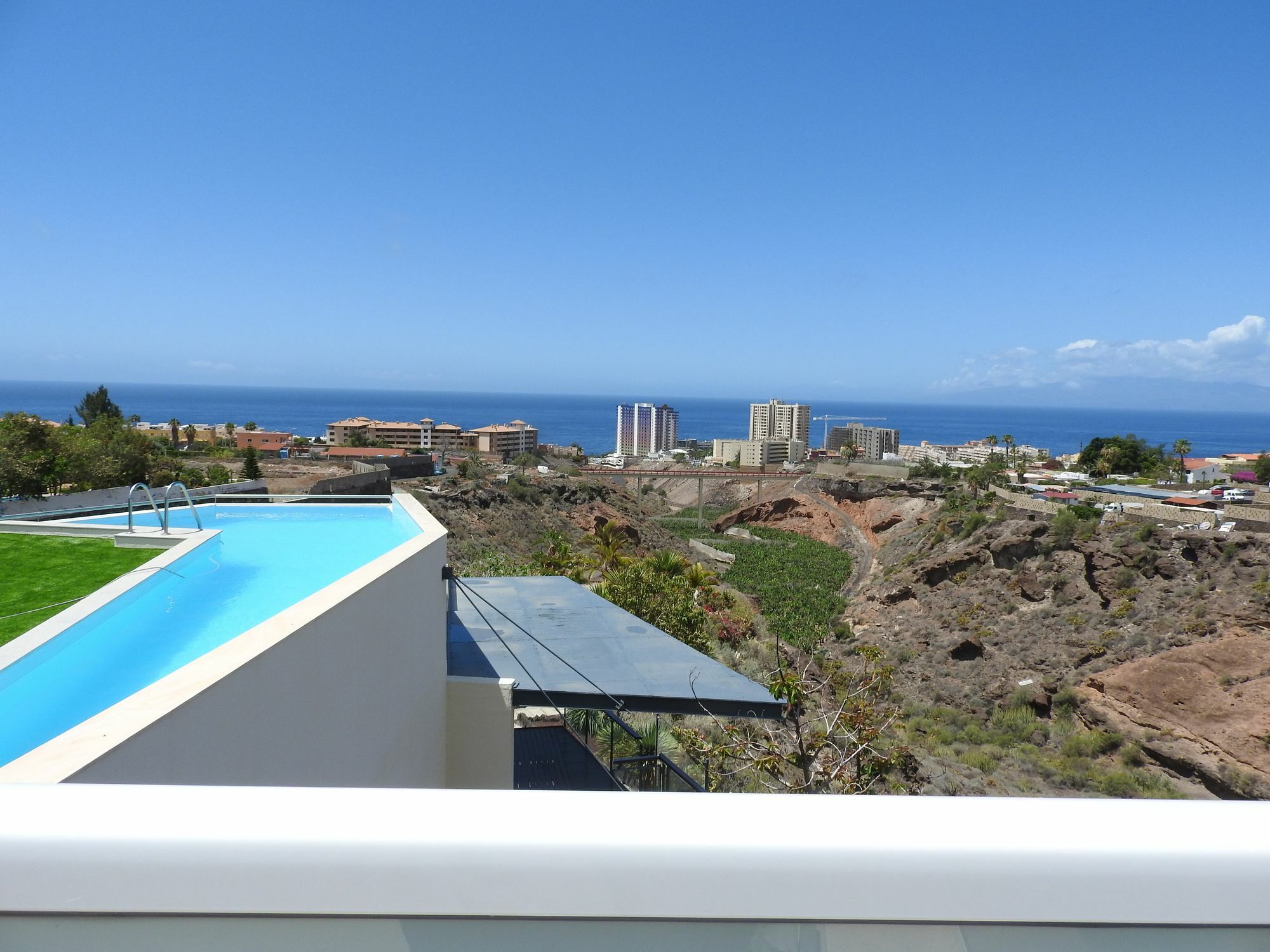 Villa Paraiso *