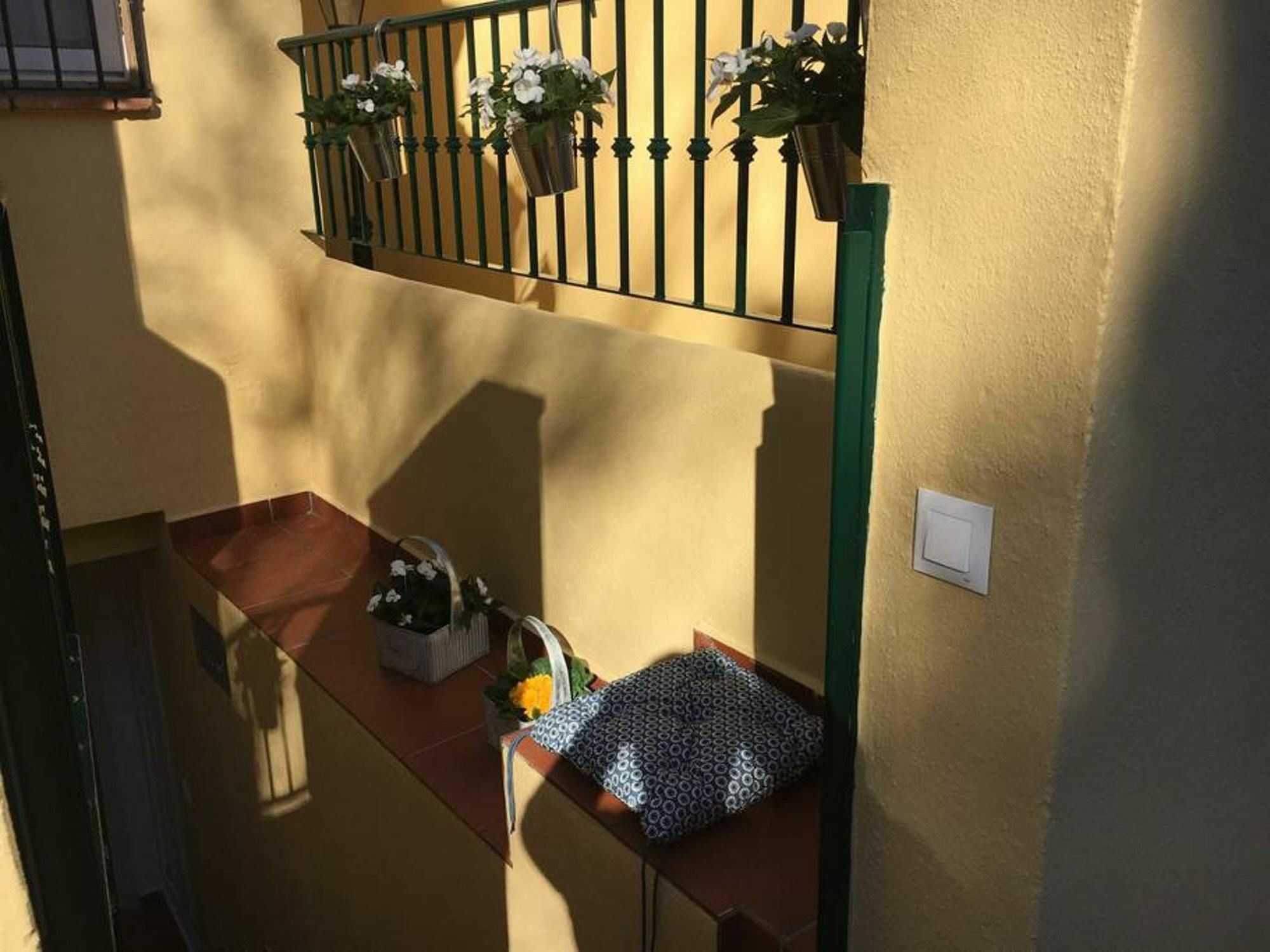 With One Bedroom In Estepona, With Pool Access And Furnished