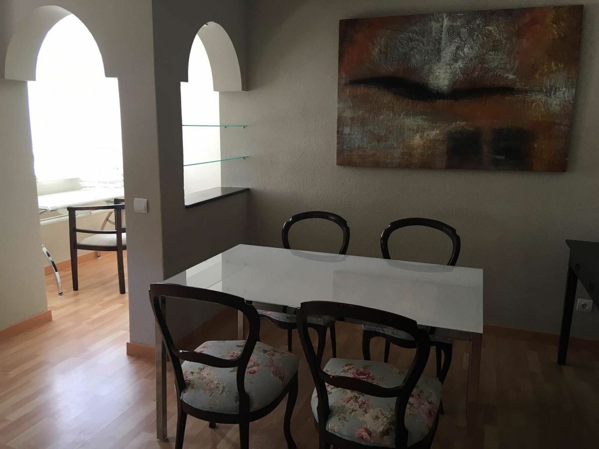 With 3 Bedrooms In Estepona, With Wonderful Sea View, Enclos Apartment *