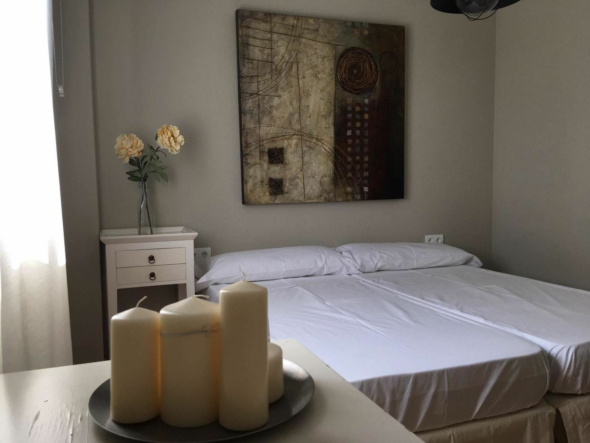 With 3 Bedrooms In Estepona, With Wonderful Sea View, Enclos