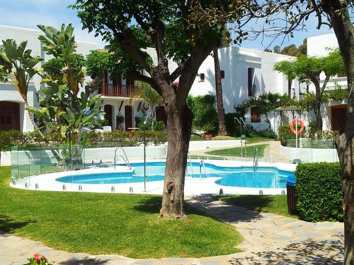 - Playa - Con Amplia Terraza Abierta A La Piscina El12