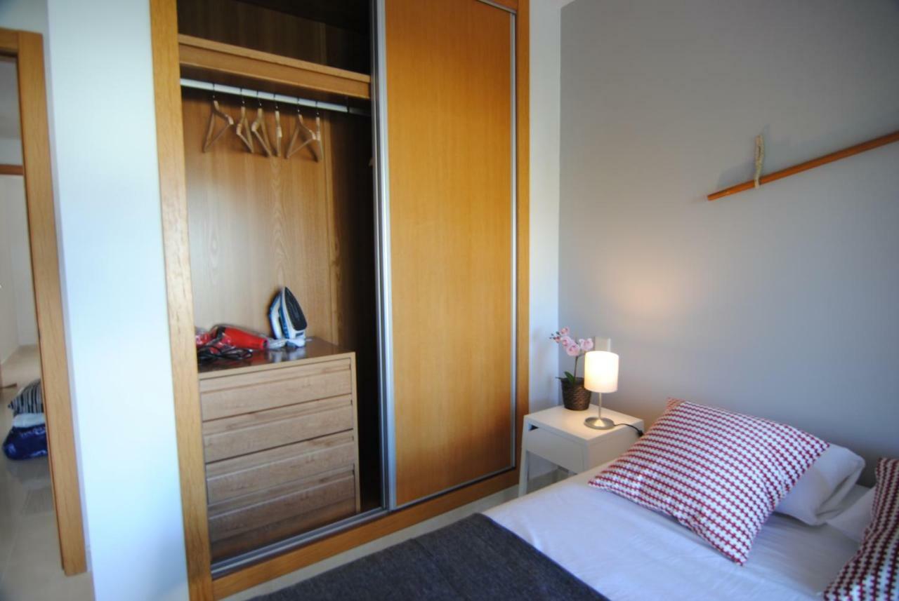 Apartment Style 2 Bedroom In The New Golden Mile Free Wifi & Parking *