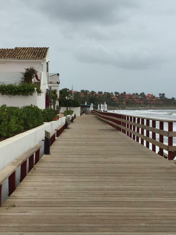 Casa Cachita-en 1ª Linea De Playa Estepona