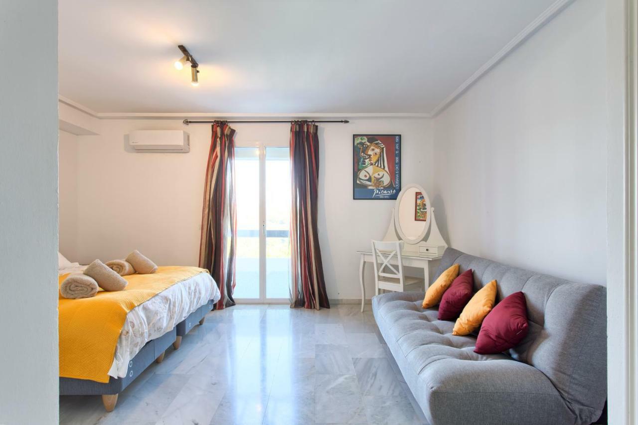Apartment Penthouse Las Jacarandas Estepona