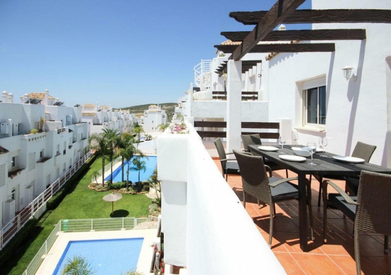 Borghese Valle Romano Golf Apartment Estepona