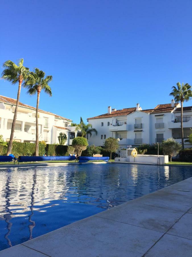 Apartment In El Presidente Side New Golden Mile Estepona