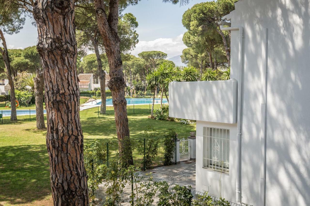 Apartment Beachside Cosy With Pool