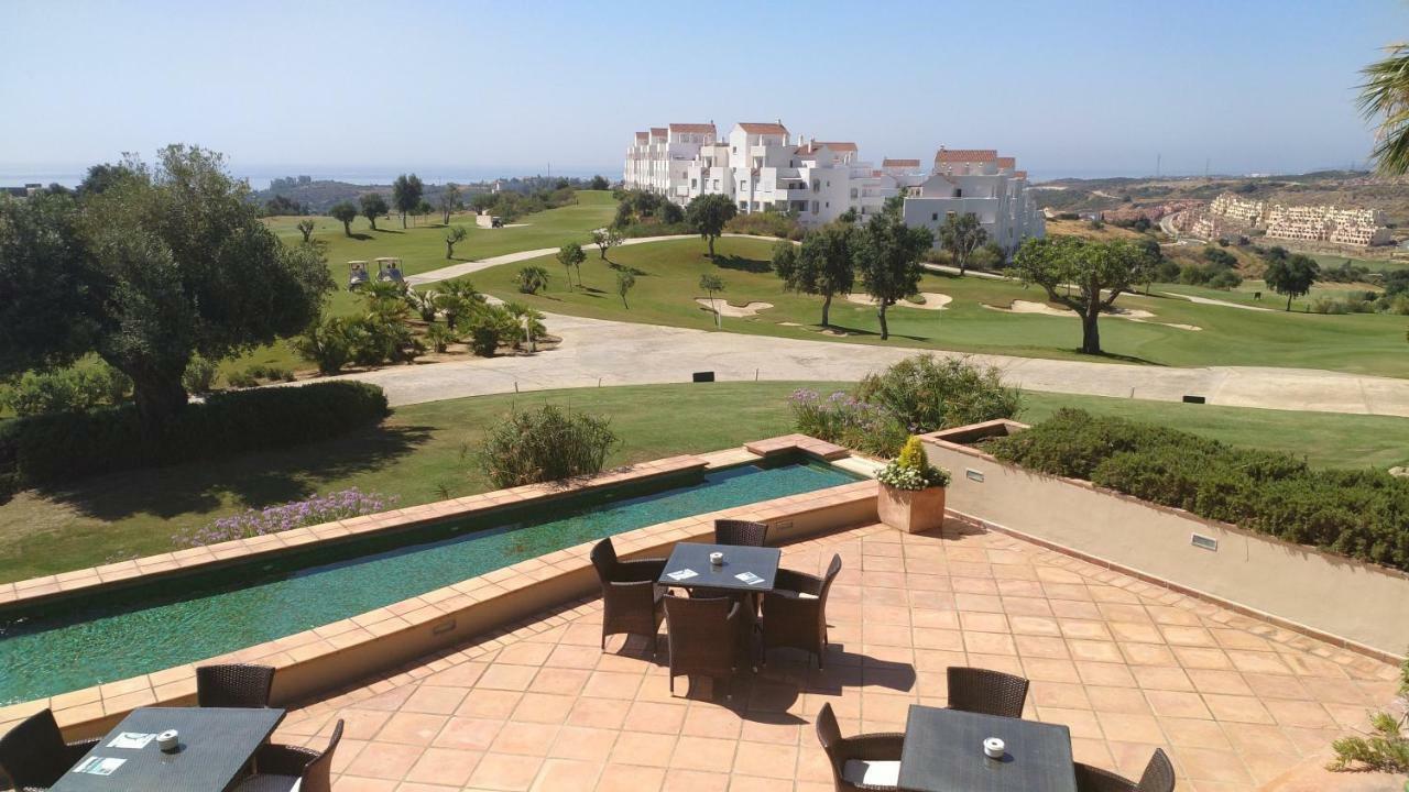 Urb. Valle Capitolio 11b-c Apartamento Estepona