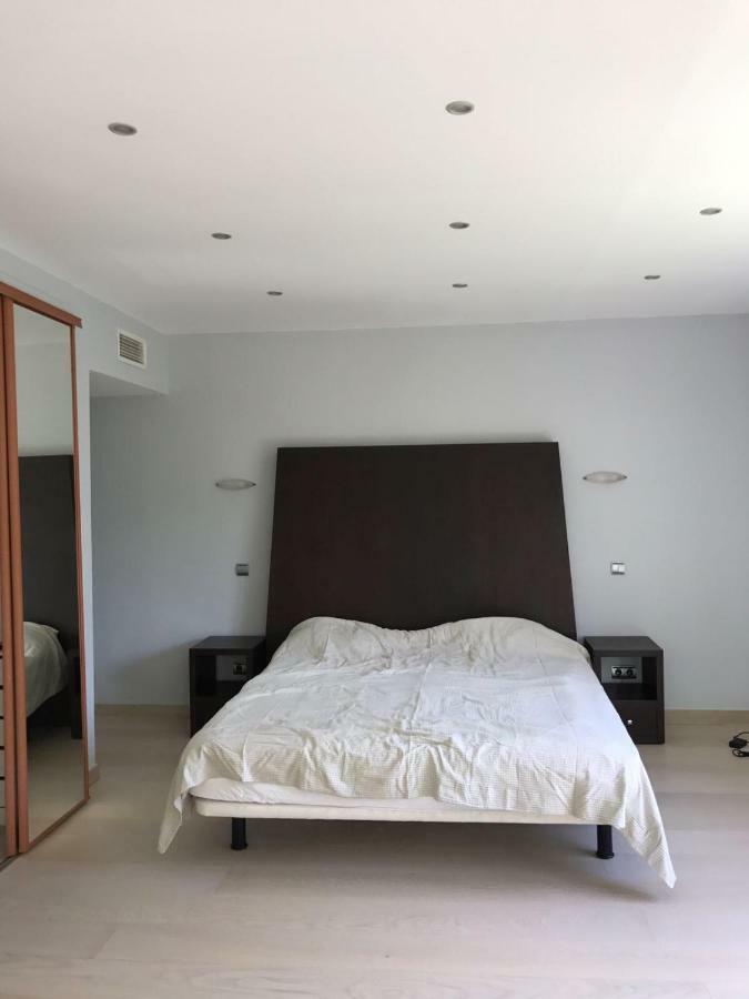 With Heated Pool And Jacuzzi Close To Puerto Banus And *