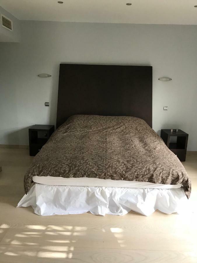 With Heated Pool And Jacuzzi Close To Puerto Banus And *
