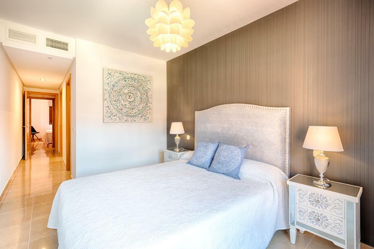 Hanami Playa Del Angel Ny * Estepona