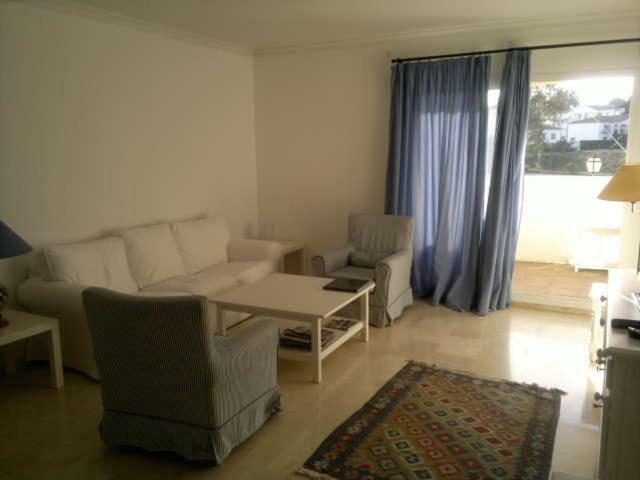 Urb. Pelikan Park Calle Sabinillas Nº 3 Apartamento Estepona