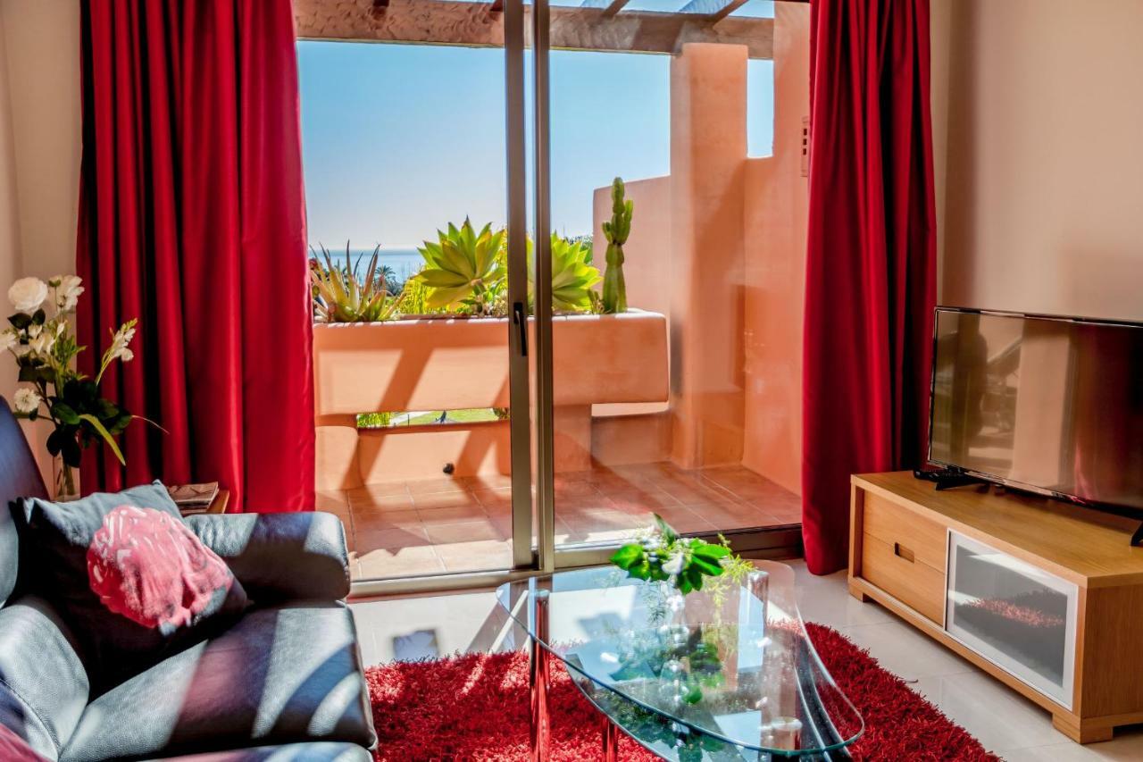 Seaview Luxury Penthouse 24 Hour Security And Underground Parking * Estepona